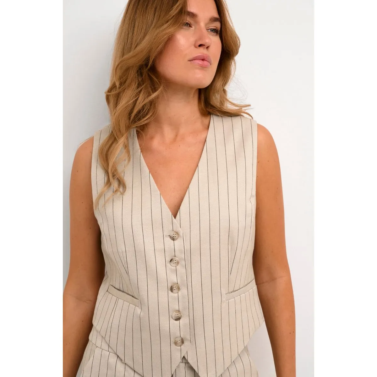 Agathe waistcoat sand/black pin stripe