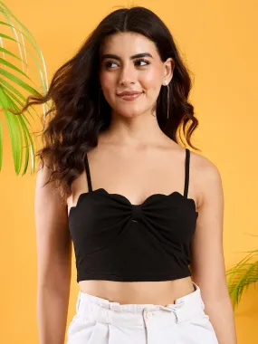 Berrylush Women Solid Black Sweetheart Neck Sleeveless Scallop Trim Twisted Crop Top