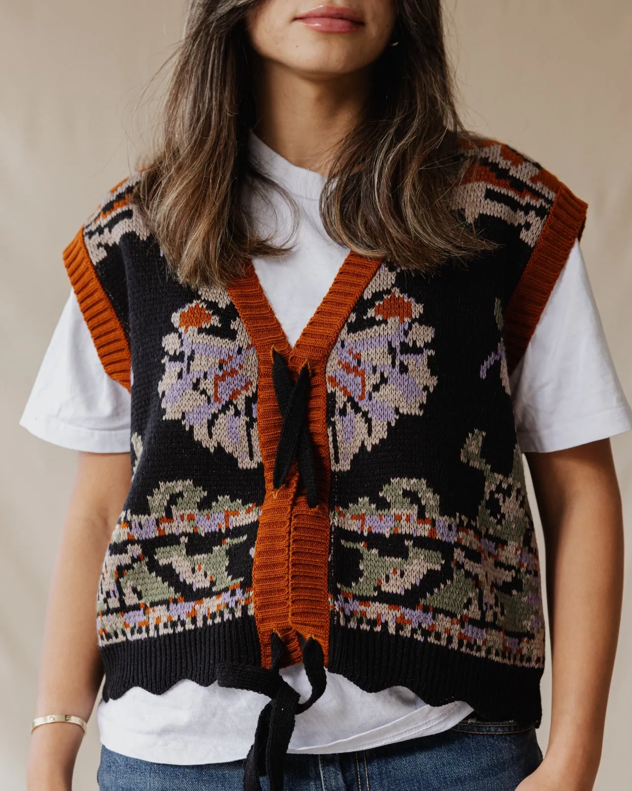 Jelak Knitted Vest