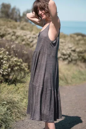 Leila tiered dress / Gunmetal