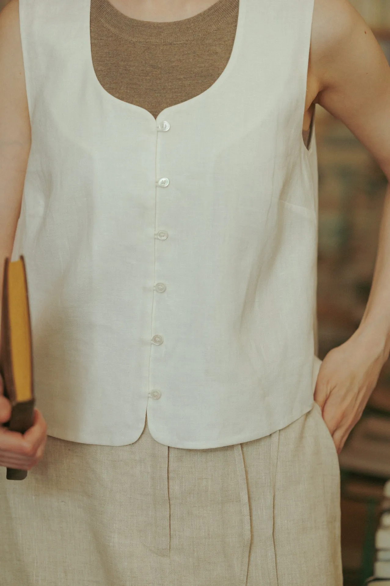 Skye Vest -- Linen